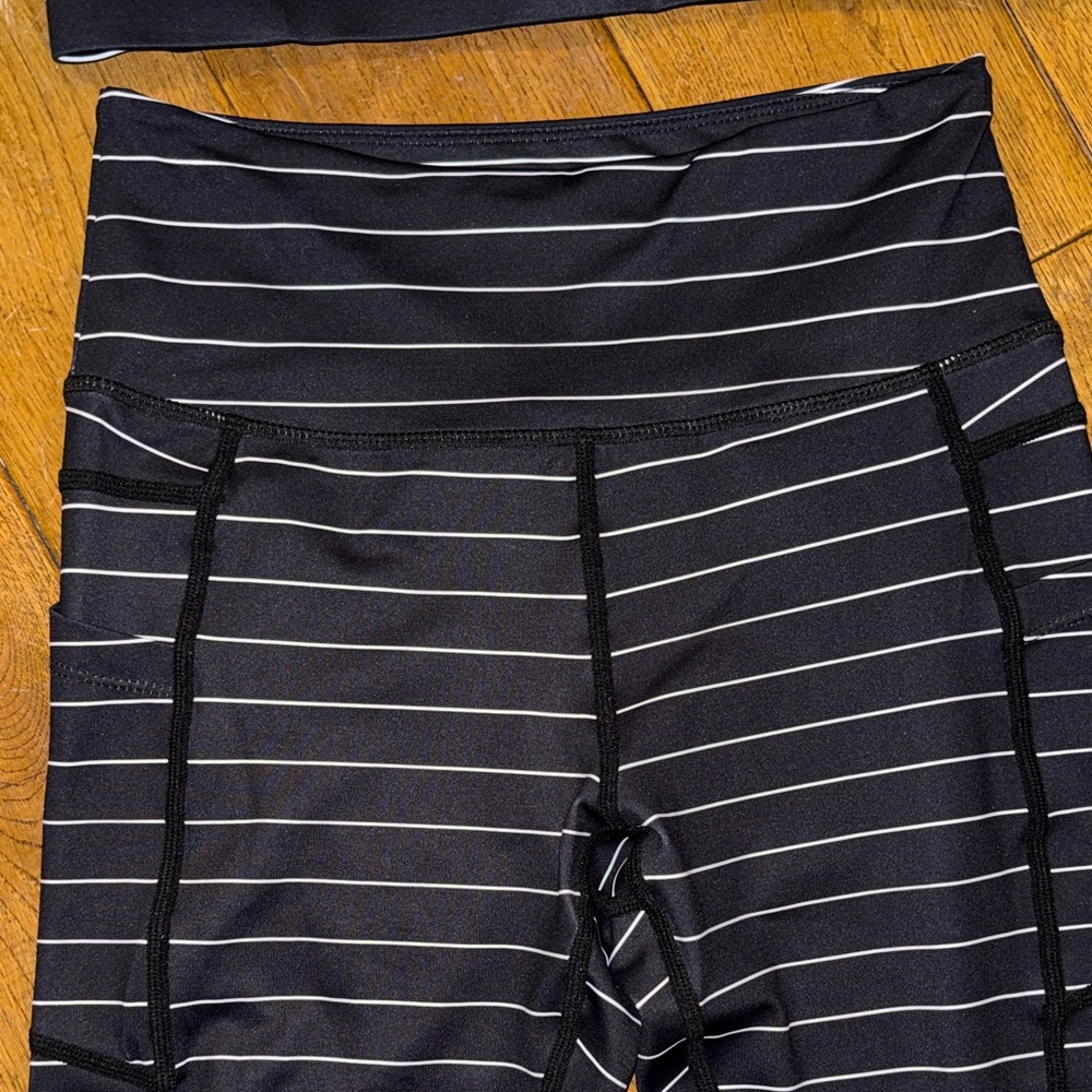 Zyia Active Striped Black and White Women's Sports Bra and leggings Set - Picture 3 of 9